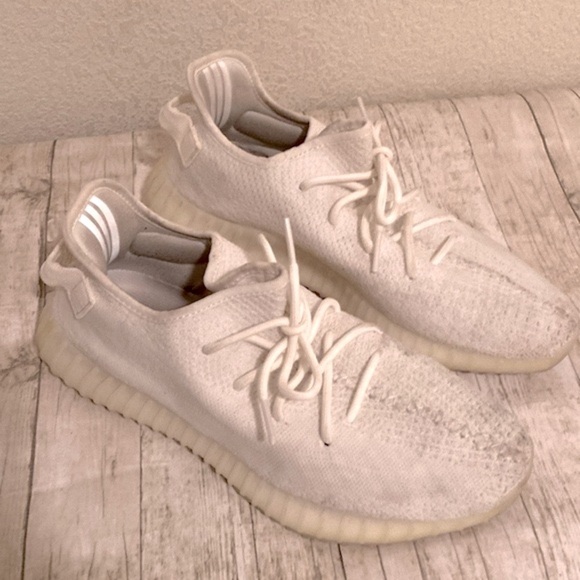 Adidas Yeezy Boost 350 V2 Triple White Sneakers - Picture 4 of 6